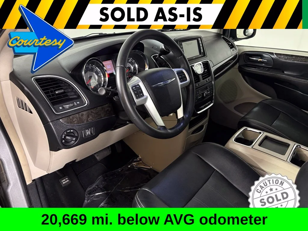 Used 2014 Silver Chrysler Touring image 14