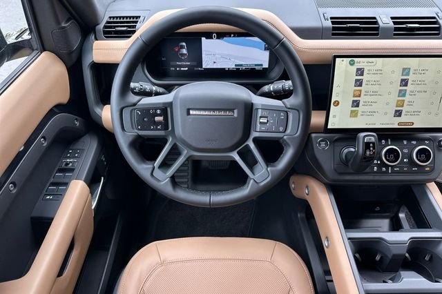 New 2026 Santorini Black Land Rover S image 13