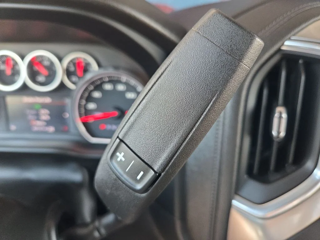 Used 2022 Silver Chevrolet LT image 11