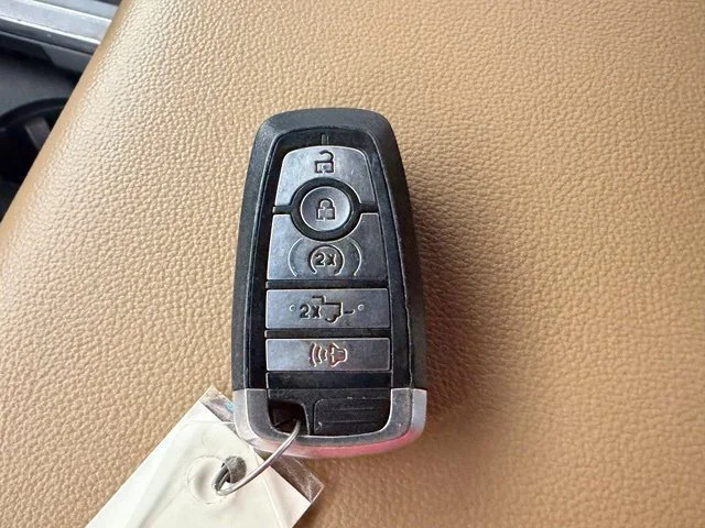 Used 2023 Gray Ford LARIAT image 23
