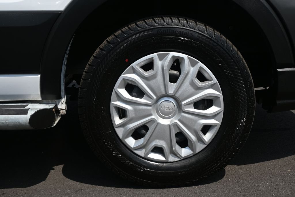 Used 2025 White Ford Base image 29