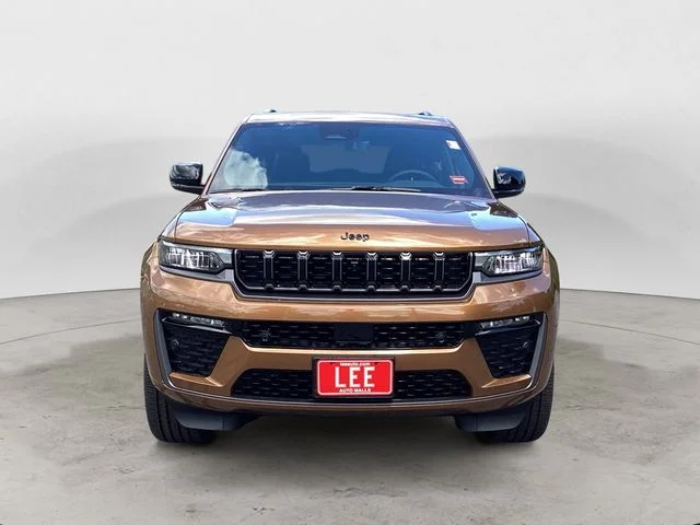 New 2026 Copper Shino Metallic Clearcoat Jeep LIMITED RESERVE 4X4 image 9