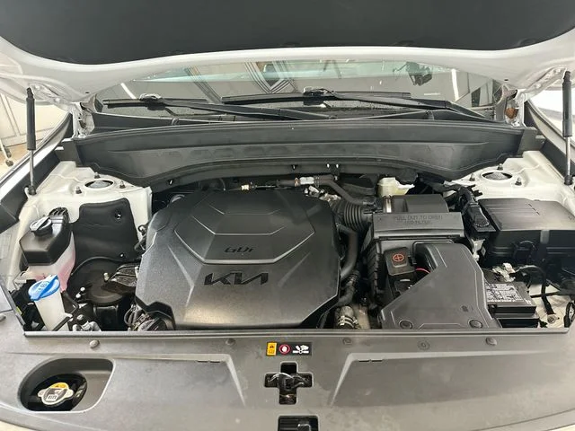 Used 2023 White Kia EX X-Line image 20