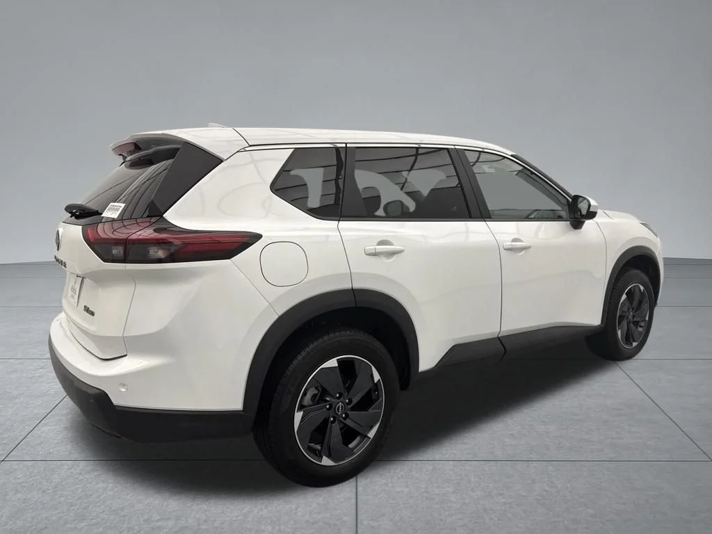 Used 2024 White Nissan SV image 15