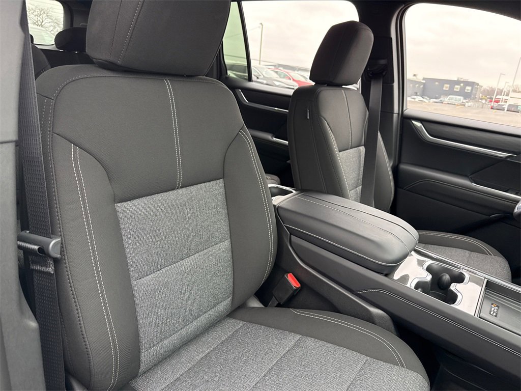 2026 GMC ACADIA - Image 38