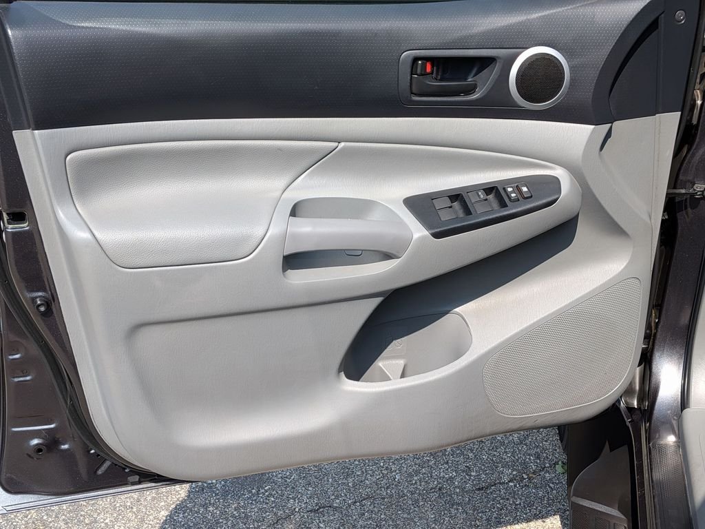 Used 2014 Gray Toyota Base image 18