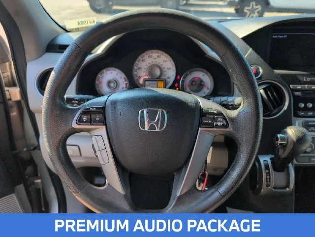 Used 2013  Honda EX image 14