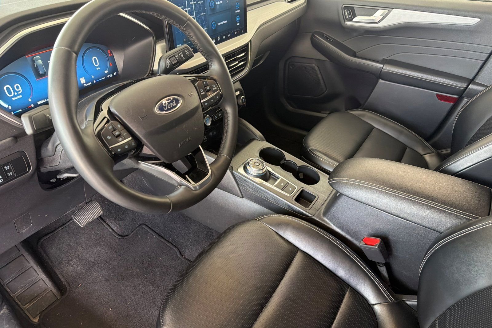 Used 2024  Ford Platinum image 10