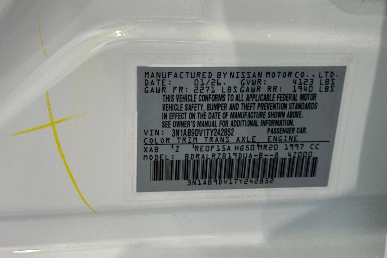 New 2026 Aspen White TriCoat / Super Black Two-tone Nissan SR image 26