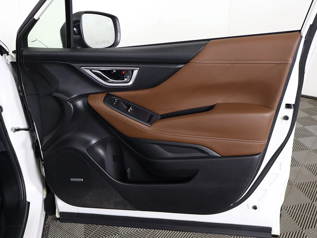 Used 2021 White Subaru Touring image 29