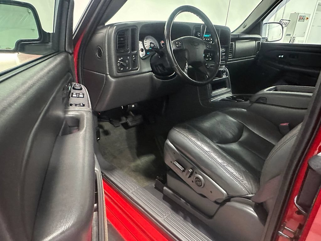Used 2004 Victory Red Chevrolet NA image 54