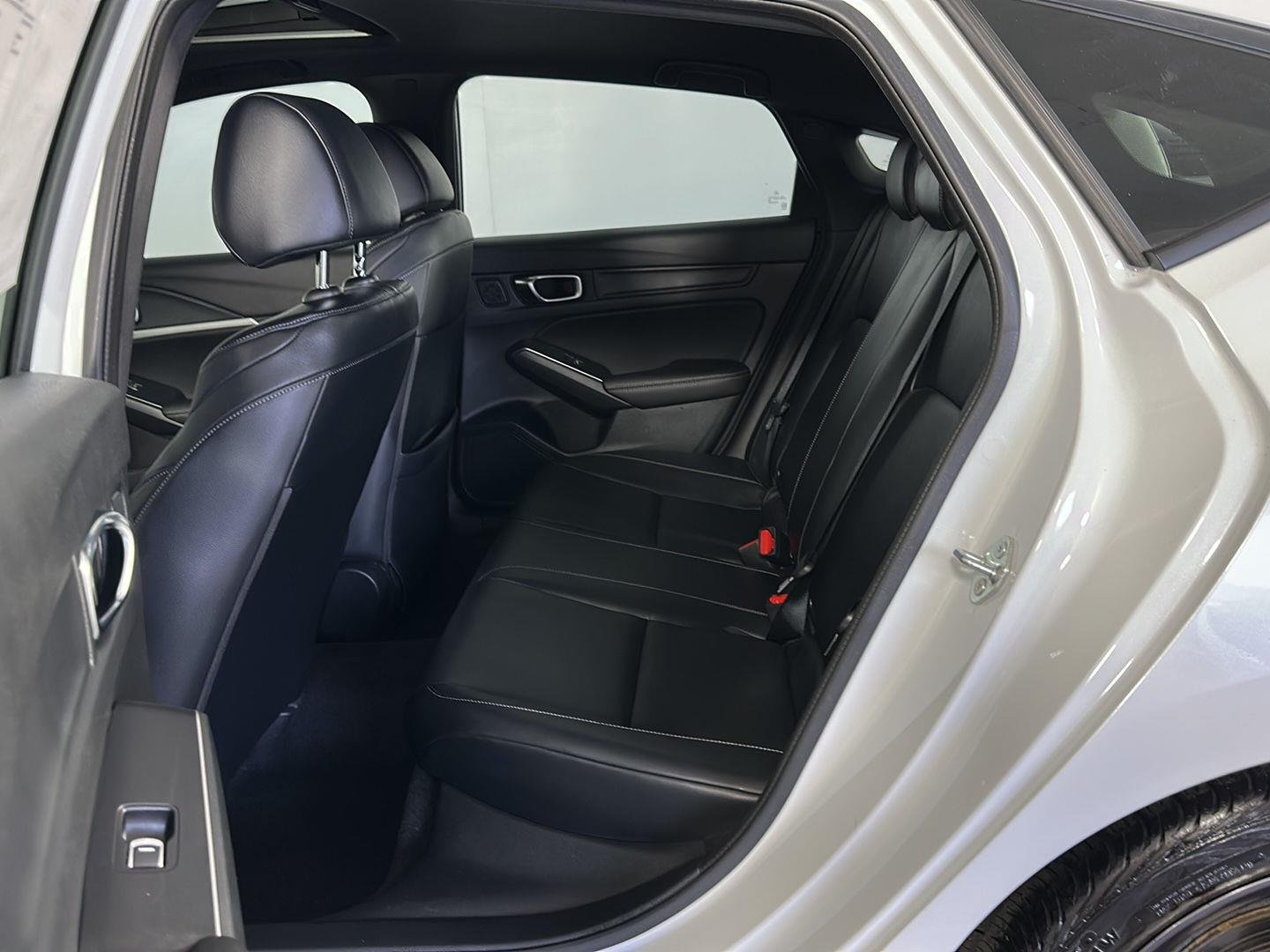 Used 2023 Platinum White Pearl Acura w/A-SPEC image 19