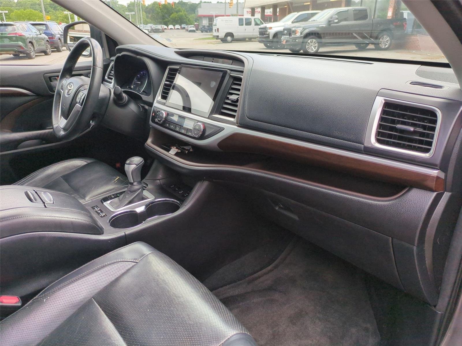 Used 2014 PREDAWN GRAY MICA TOYOTA  image 42