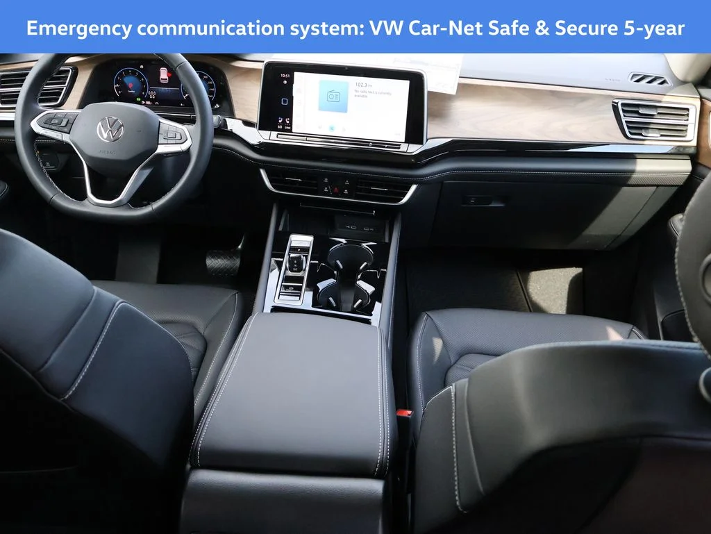 New 2026 Black Volkswagen 2.0T SE w/Technology image 5