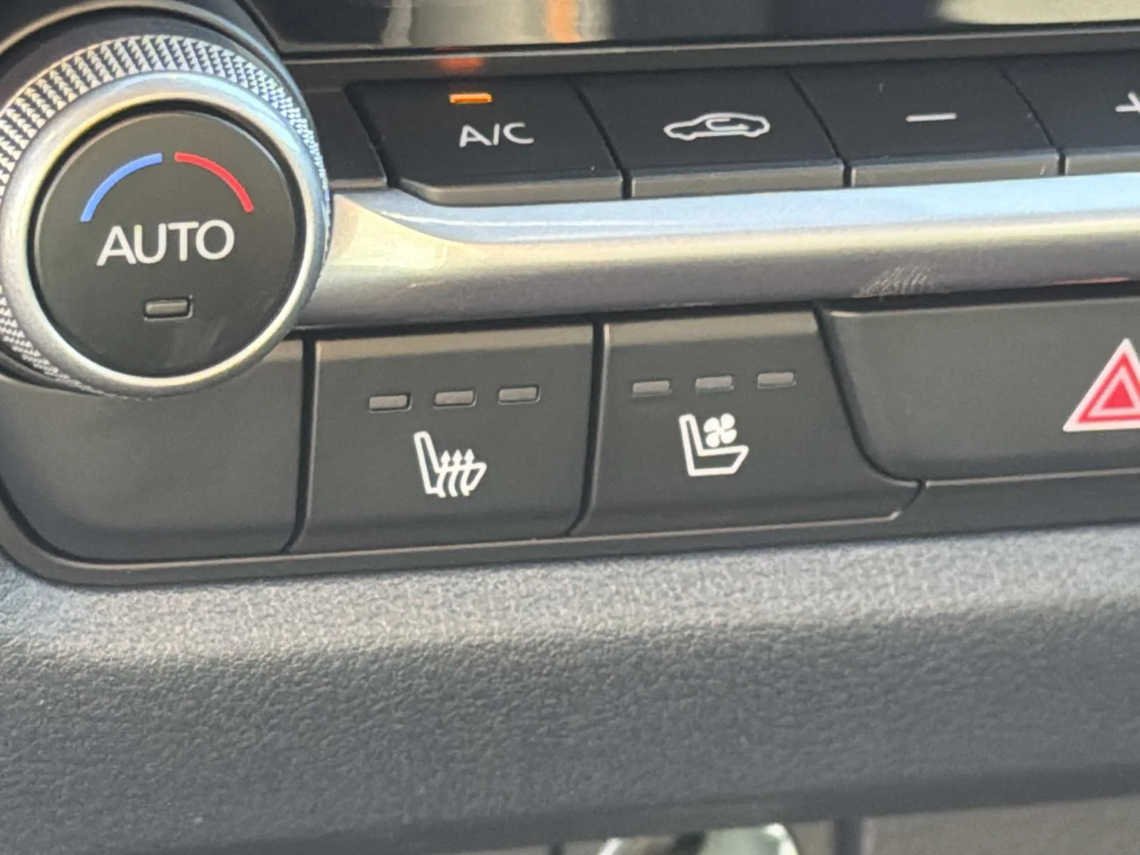 2026 Mazda CX-50 Premium - Photo 15