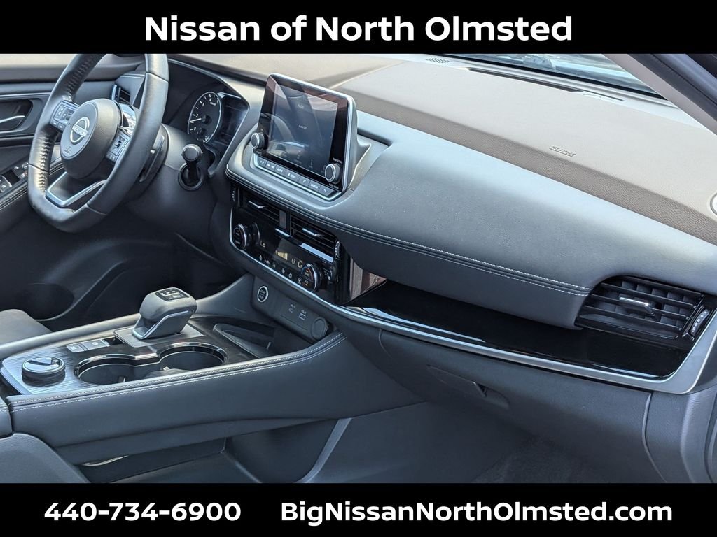 Certified Used 2023 Super Black Nissan SL image 28
