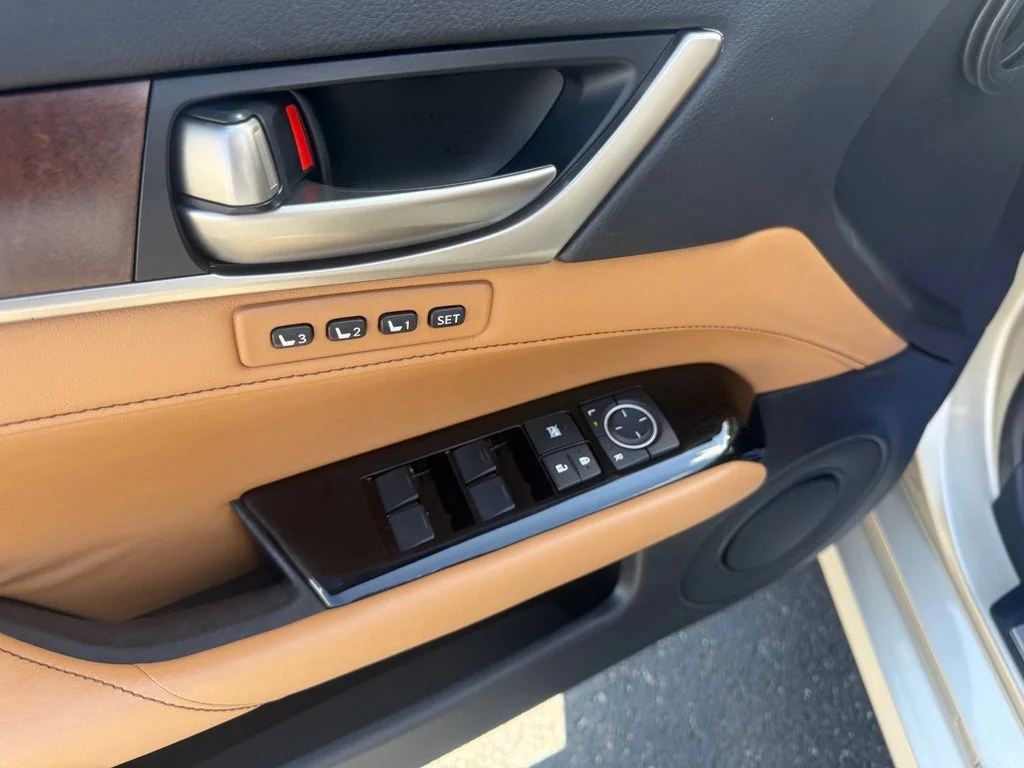 Used 2013 Cashmere Metallic Lexus 350 image 17