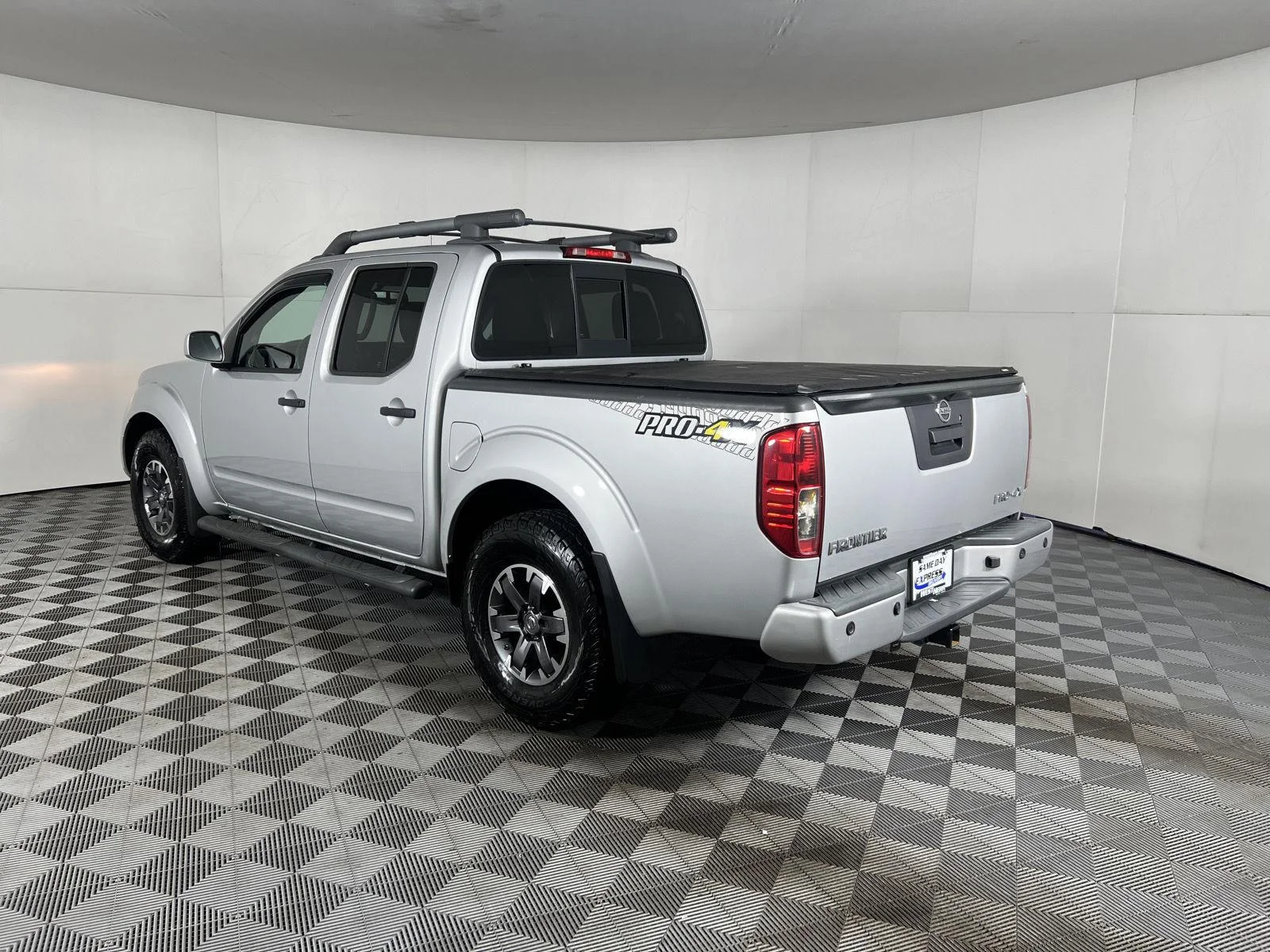 Used 2019 Brilliant Silver Metallic Nissan PRO-4X image 5