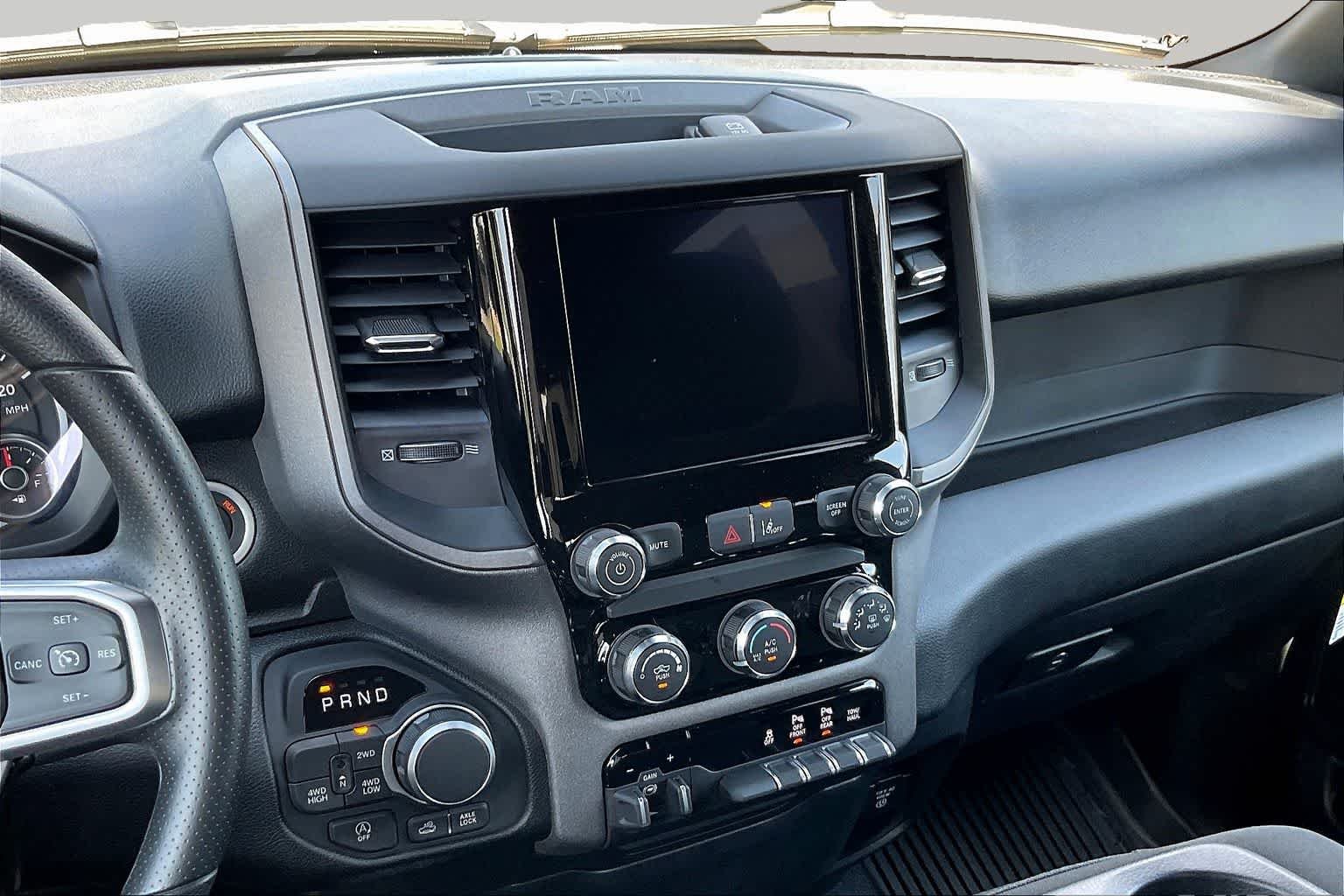 New 2026 Diamond Black Crystal Pearl-Coat Exterior Paint RAM Warlock image 6