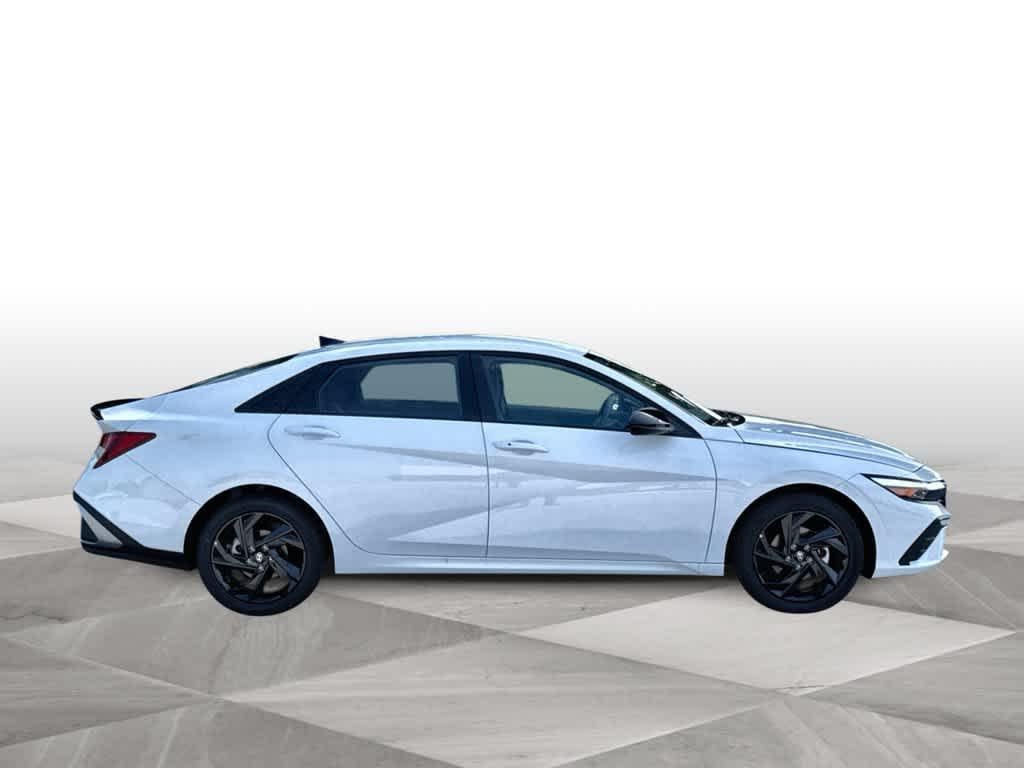 2026 Hyundai Elantra SEL Sport - Photo 9