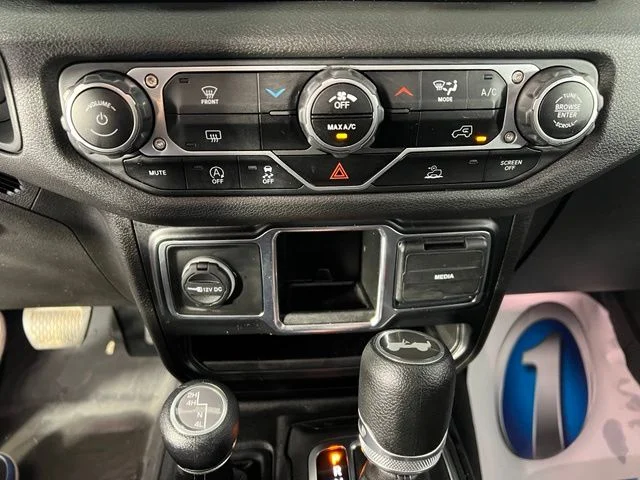 Used 2024 White Jeep Sport image 27