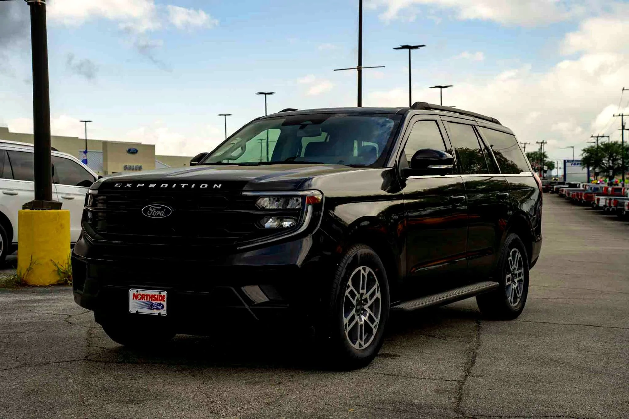 2025 Ford Expedition Active - Photo 7