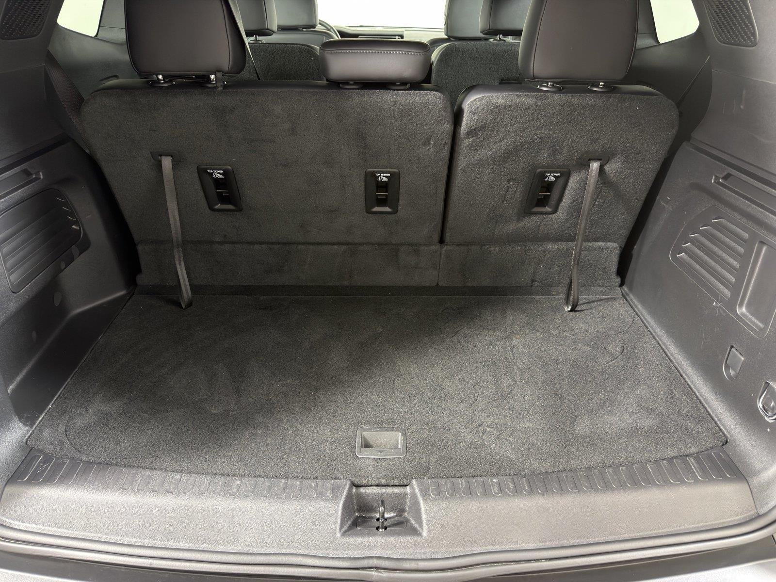 2026 GMC Acadia Elevation - Photo 17