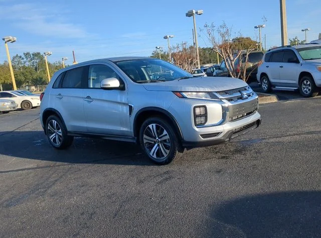 New 2027 Silver Mitsubishi SE image 4