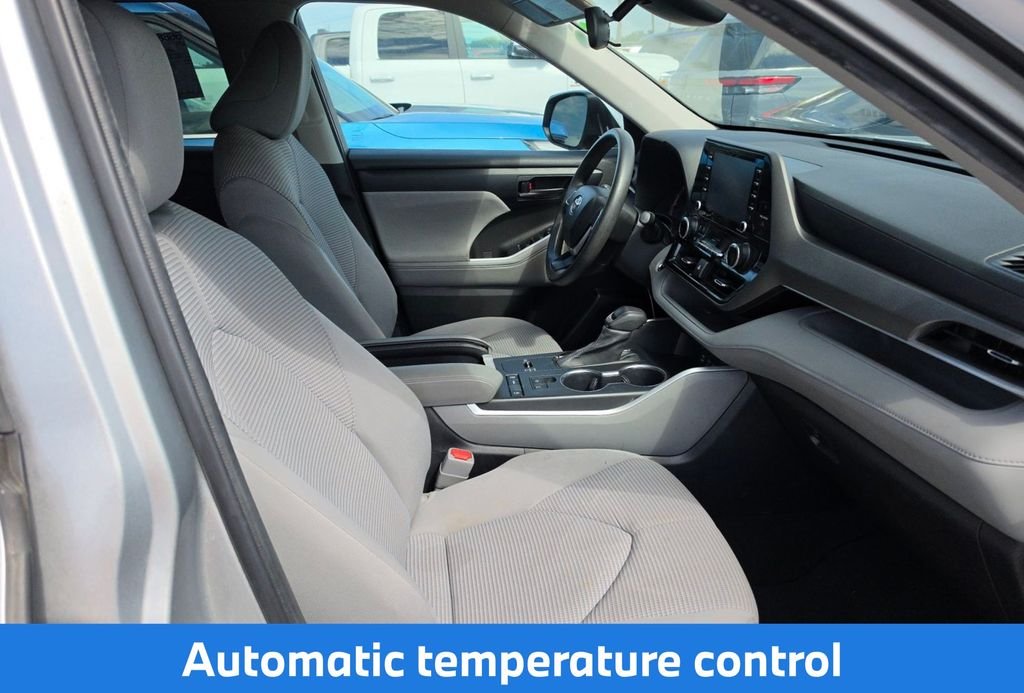 Used 2022 Silver Toyota L image 12