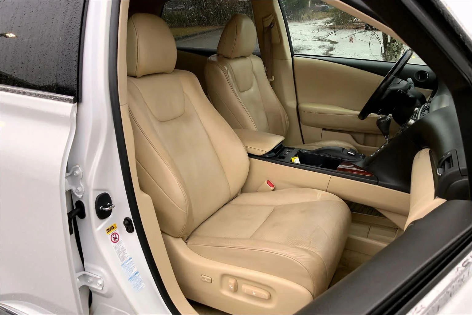 Used 2015 Starfire Pearl Lexus  image 8