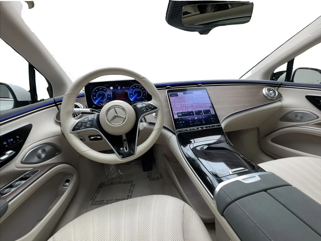 Used 2023 White Mercedes-Benz 450 image 32