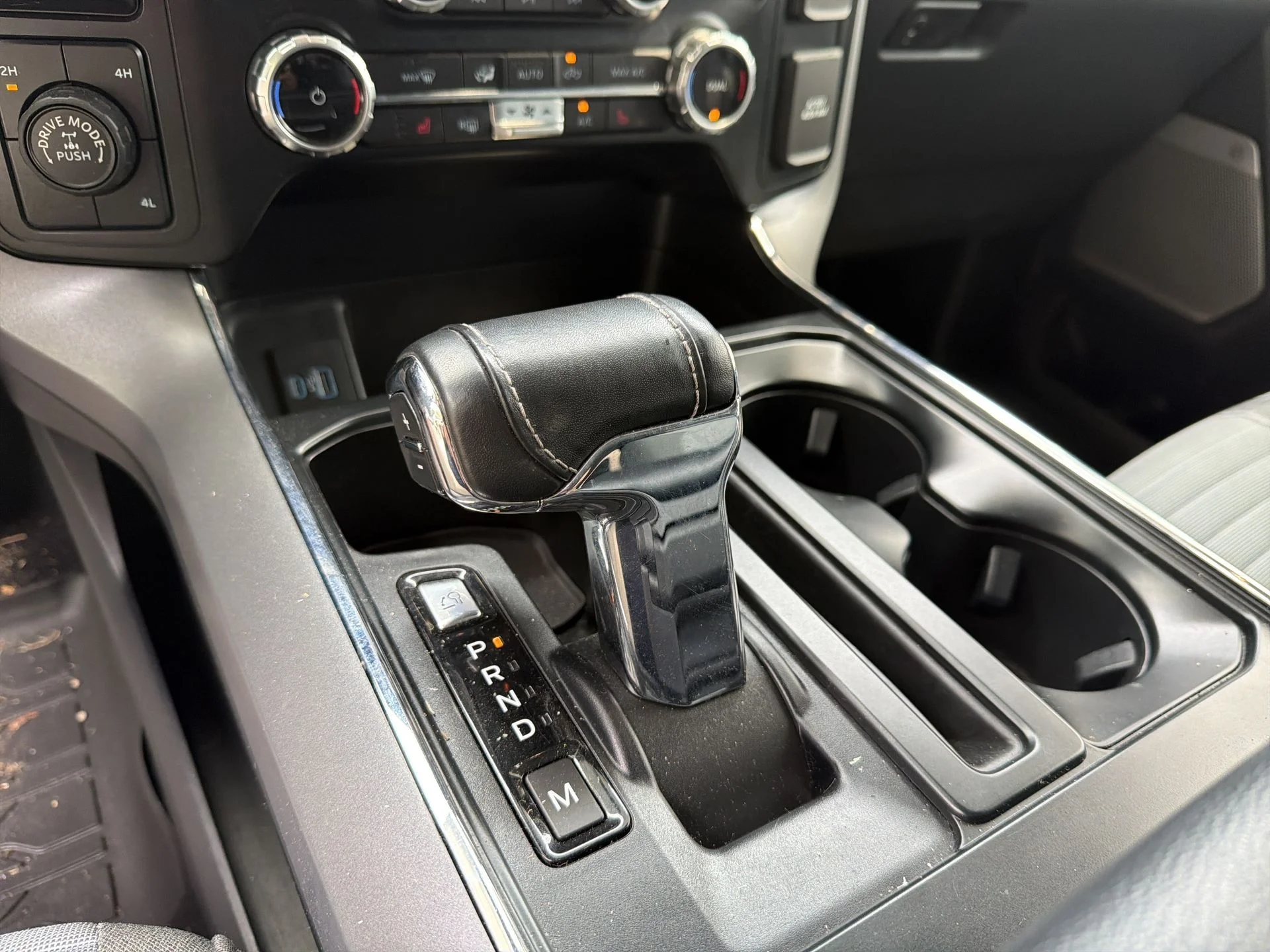 Used 2023 Avalanche Ford XLT image 8