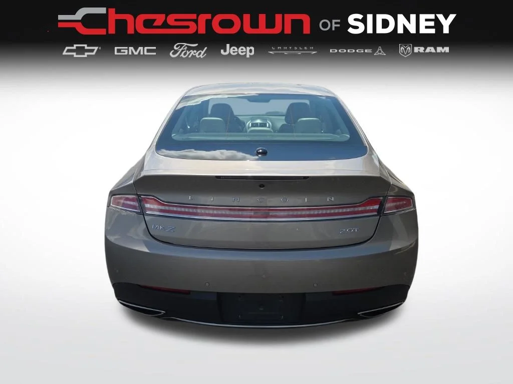 Used 2018 Brown Lincoln Select image 6