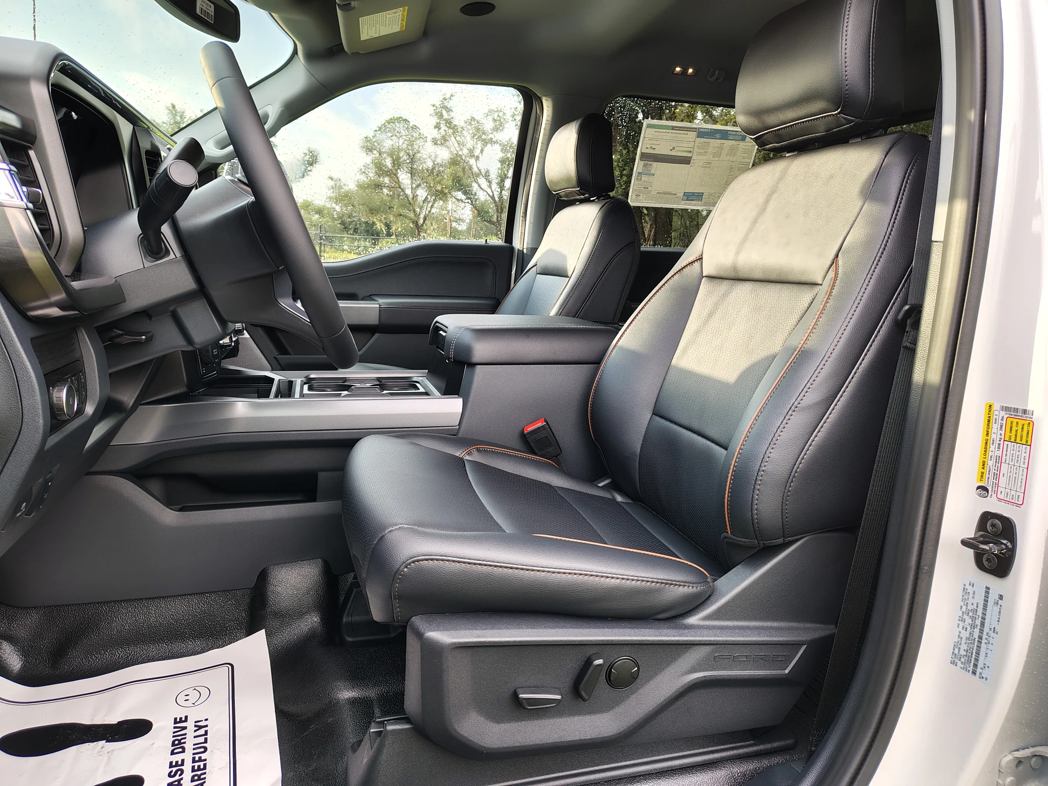 New 2027 Star White Metallic Tri-Coat Ford F-350® Lariat® image 17