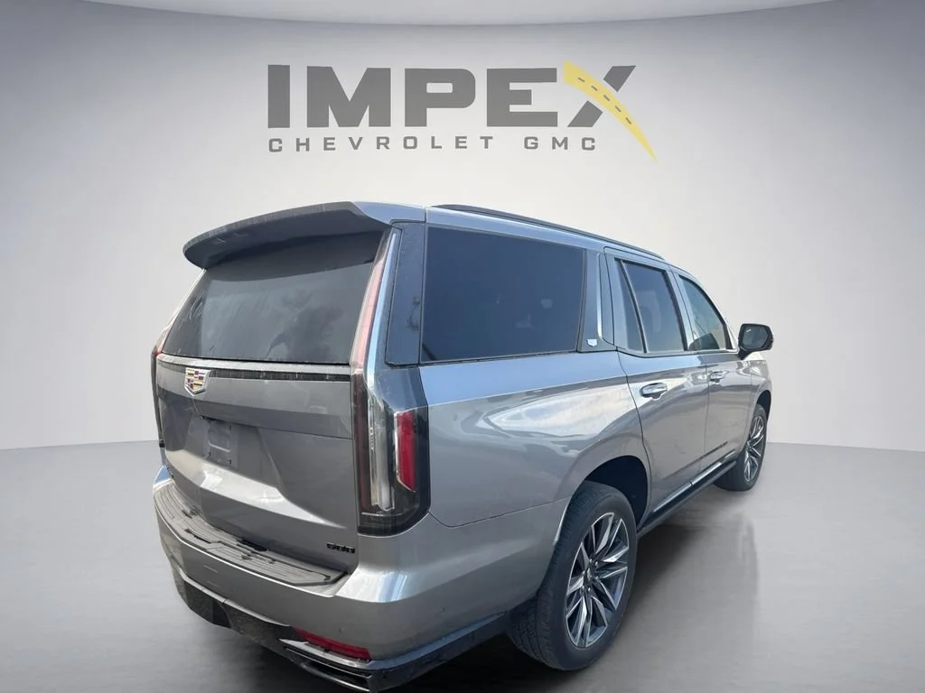 Used 2022 SATIN STEEL METALLIC Cadillac Sport Platinum image 5
