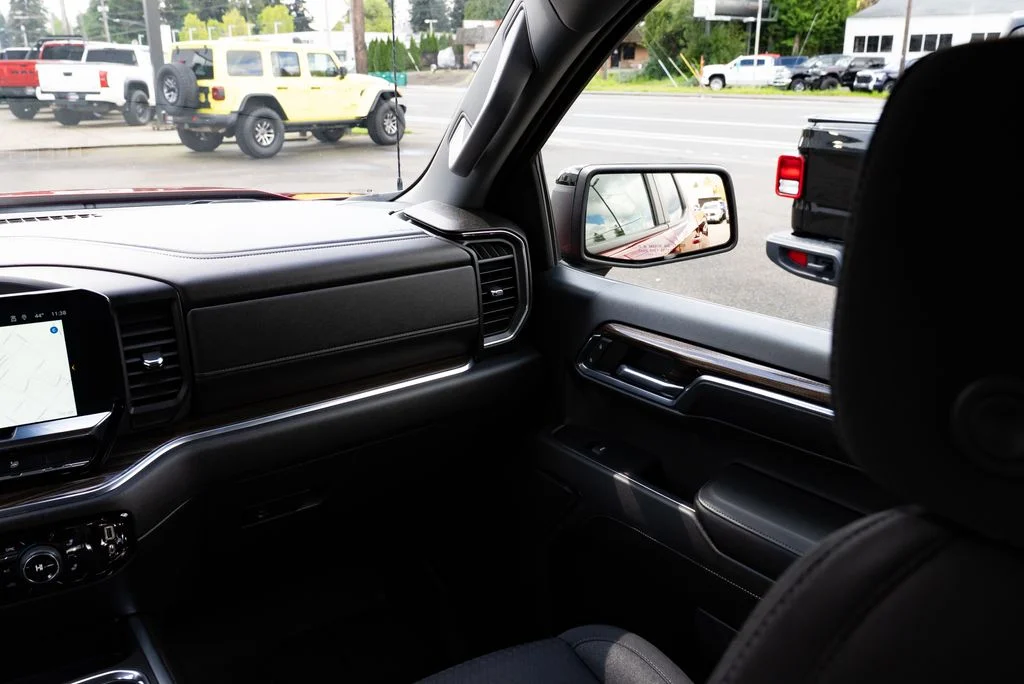 Used 2023 Red Chevrolet RST image 10