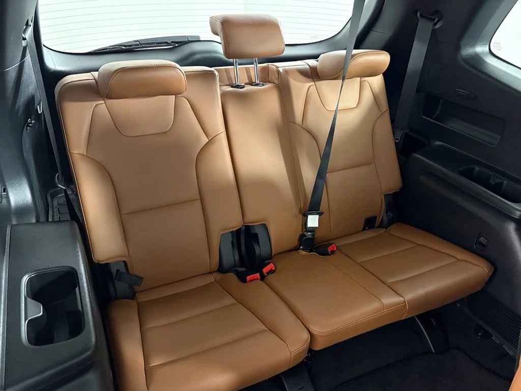 Used 2024 White Kia EX X-Line image 42