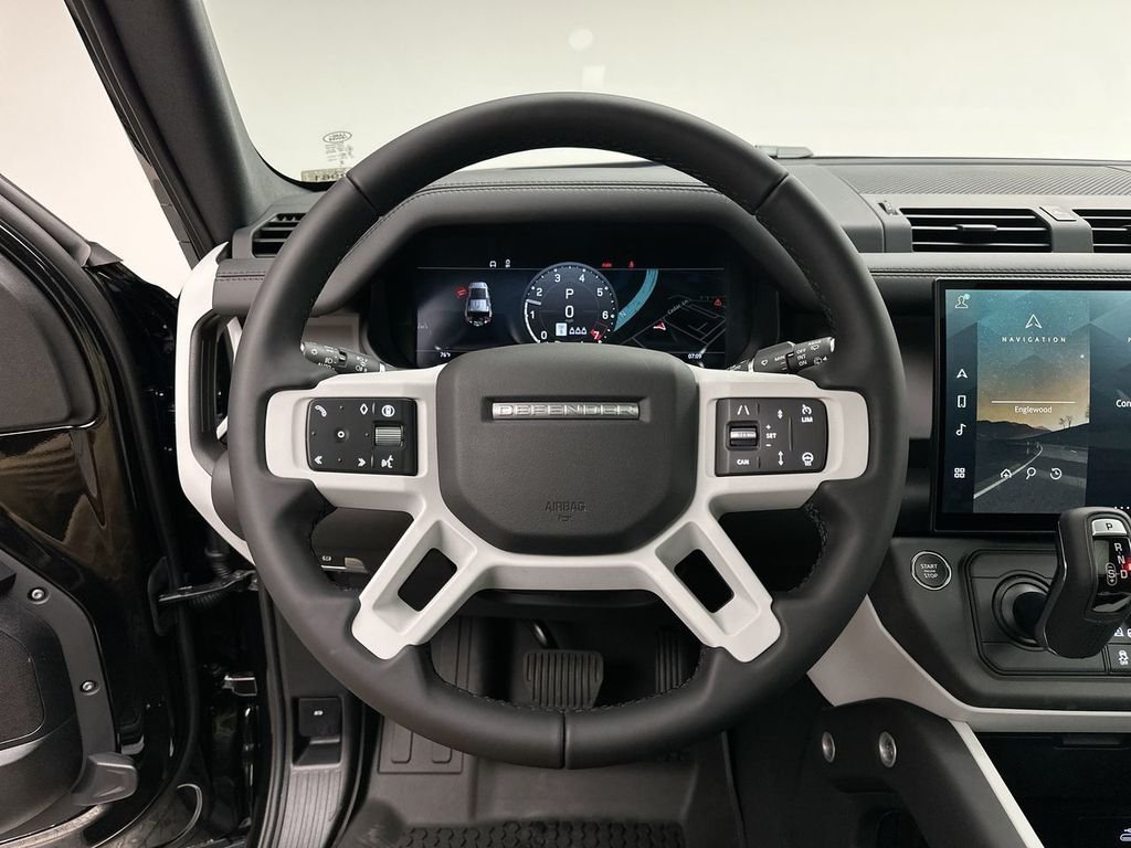 New 2026 Santorini Black Land Rover X-Dynamic SE image 15
