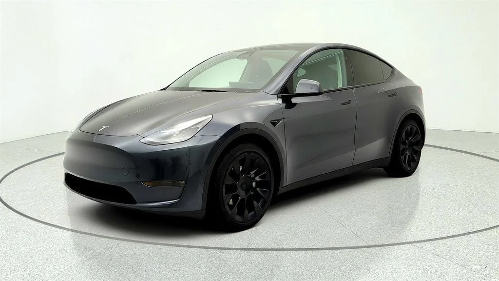 2024 Tesla Model Y Long Range Dual Motor All-Wheel Drive's photo