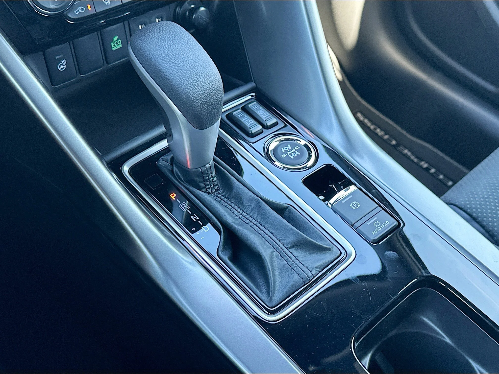 2026 Mitsubishi Eclipse Cross Black Edition - Photo 11