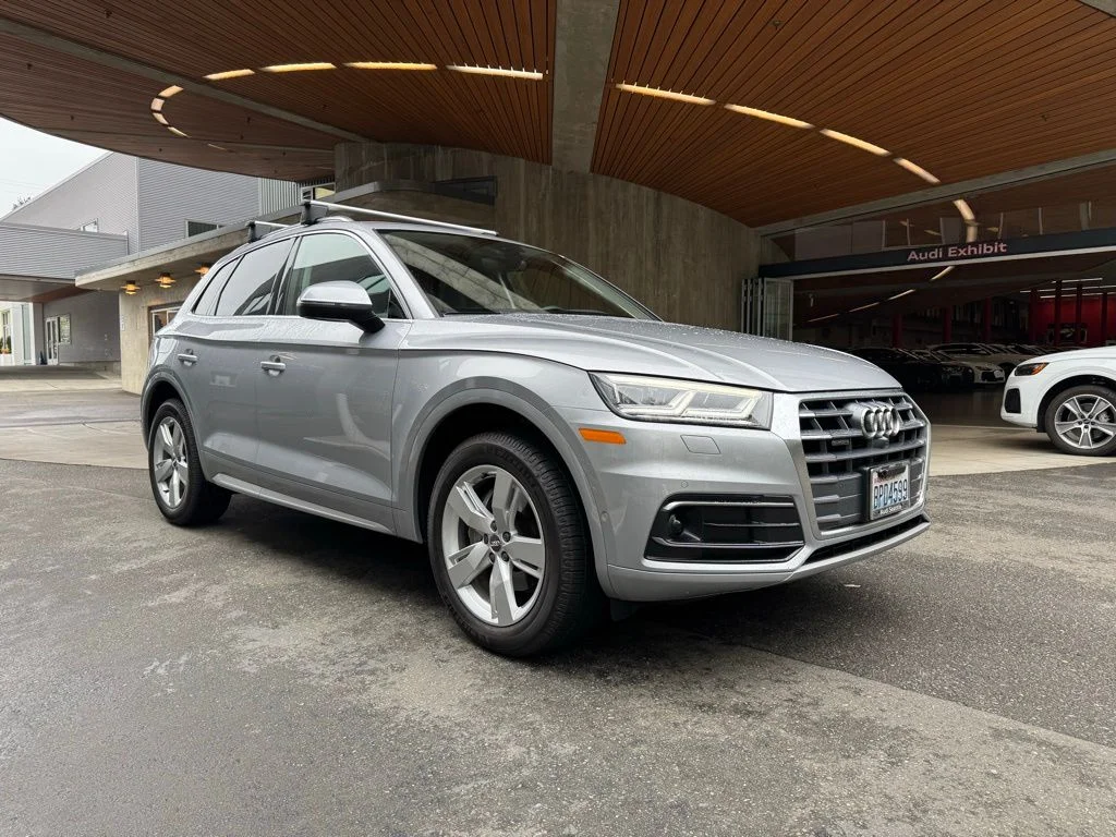 2019 Audi Q5 2.0T quattro S tronic Prestige's photo