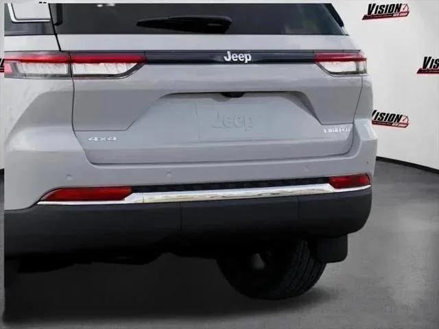 New 2026 Bright White Clear-Coat Exterior Paint Jeep Limited image 13