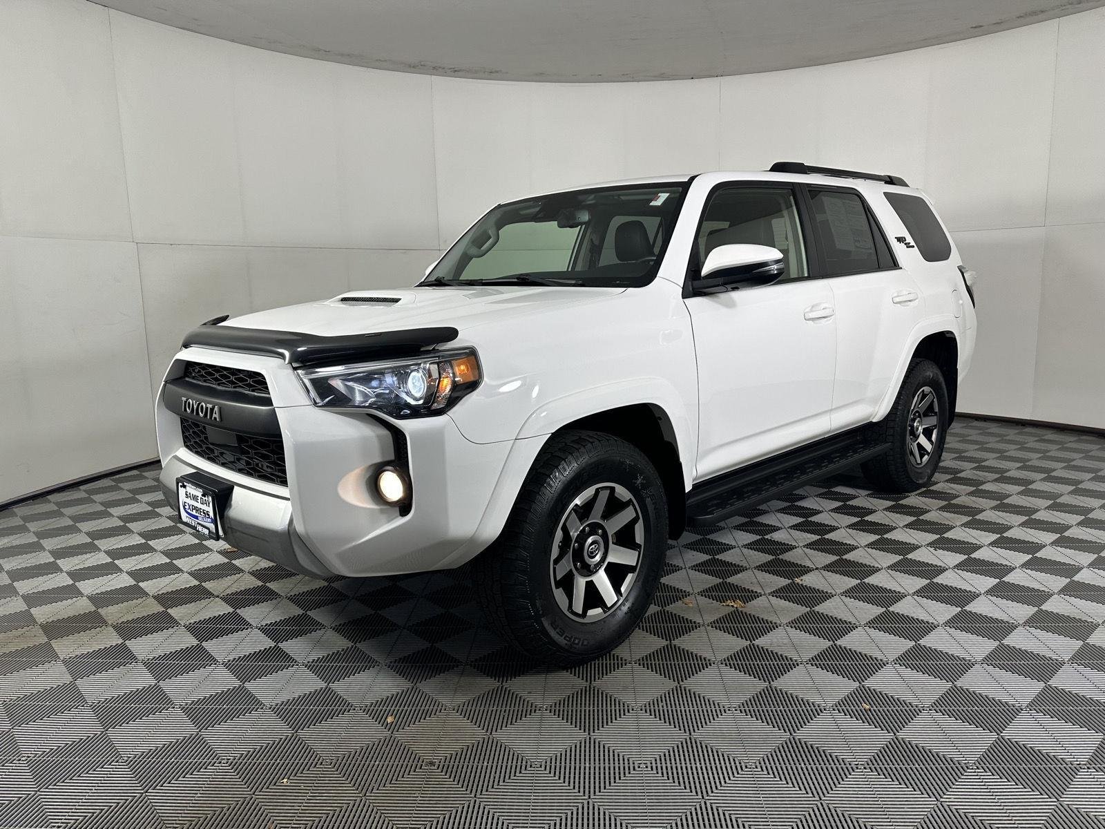 Used 2020 Super White Toyota TRD Off Road Premium image 15