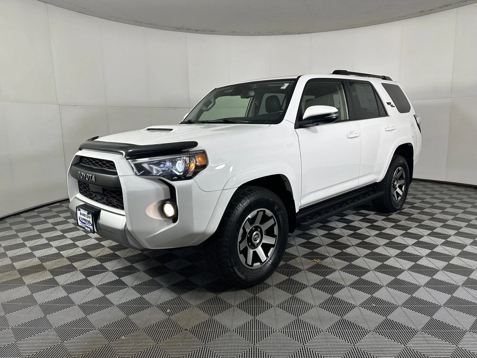 Used 2020 Super White Toyota TRD Off Road Premium image 15