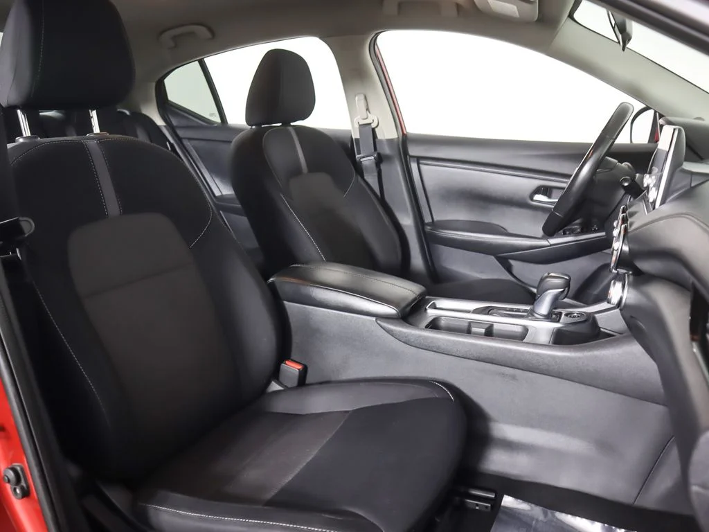 Used 2022 Scarlet Nissan SV image 27