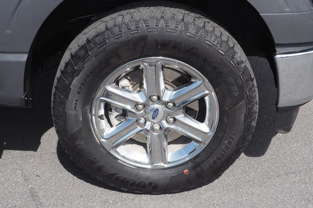 Used 2025 Gray Ford XLT image 10