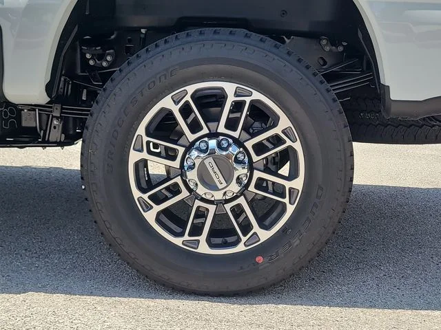 New 2026 Avalanche Ford Platinum image 8