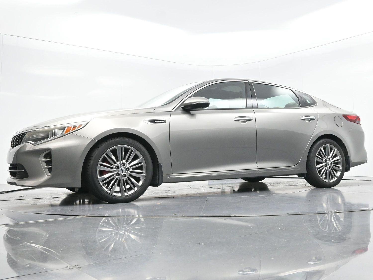 Used 2016 Titanium Silver Kia SXL Turbo image 47