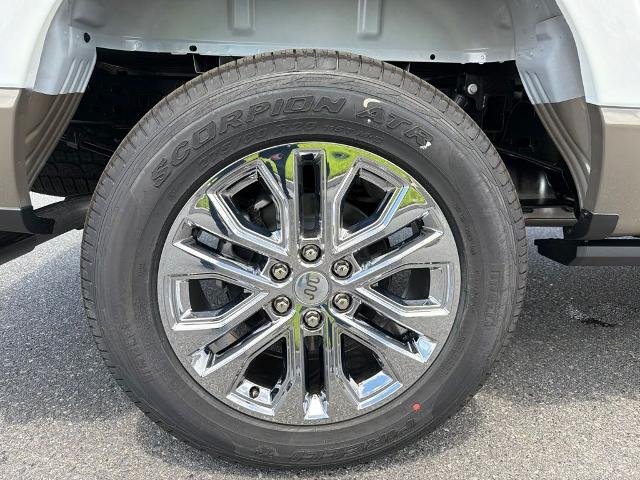 New 2026 Star White Metallic Tri-Coat Ford King Ranch® image 37