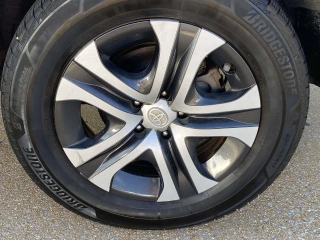 Used 2018 Gray Toyota LE image 8